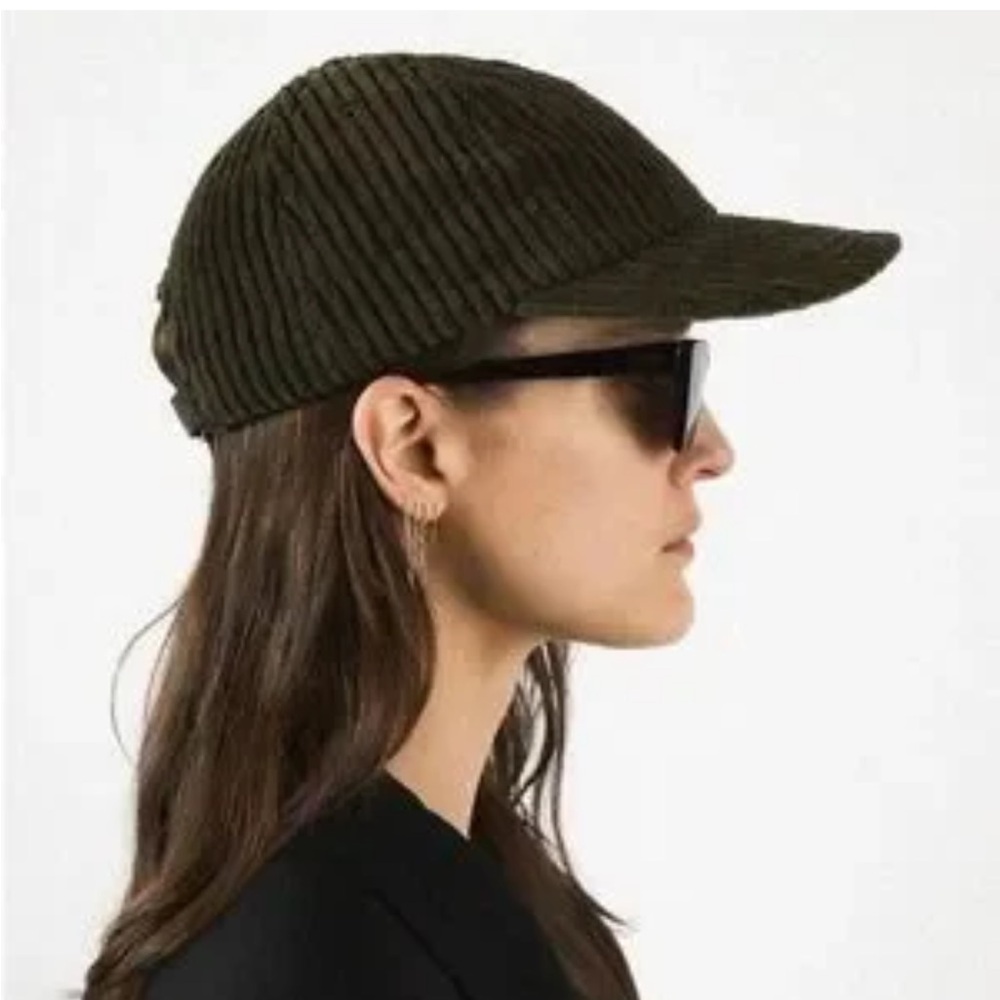 Janessa Leone Caton Corduroy
Cap in Khaki Moss Green Baseball Hat Size OS